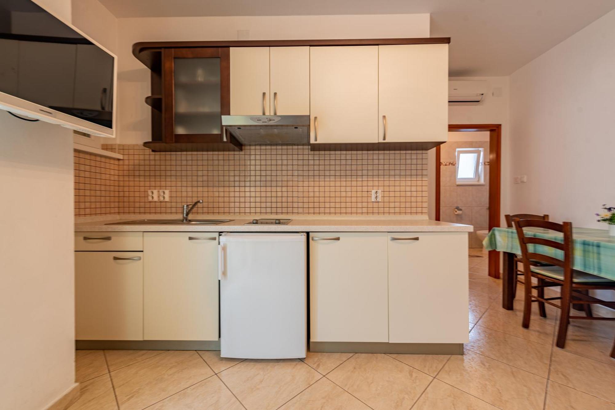 Haus Toni Apartment ราชานาส ภายนอก รูปภาพ