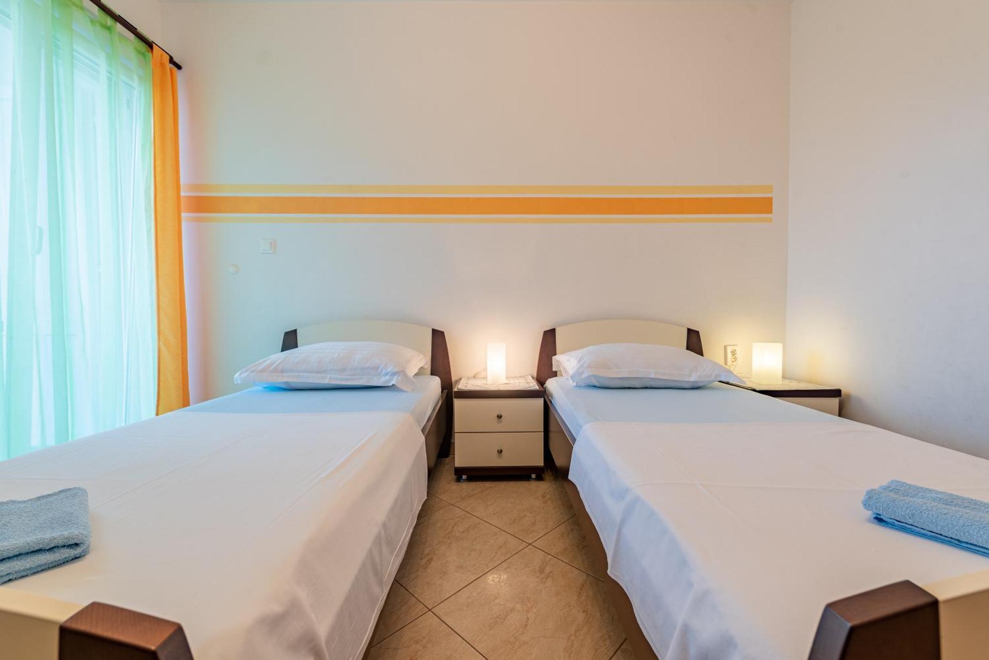 Haus Toni Apartment ราชานาส ภายนอก รูปภาพ
