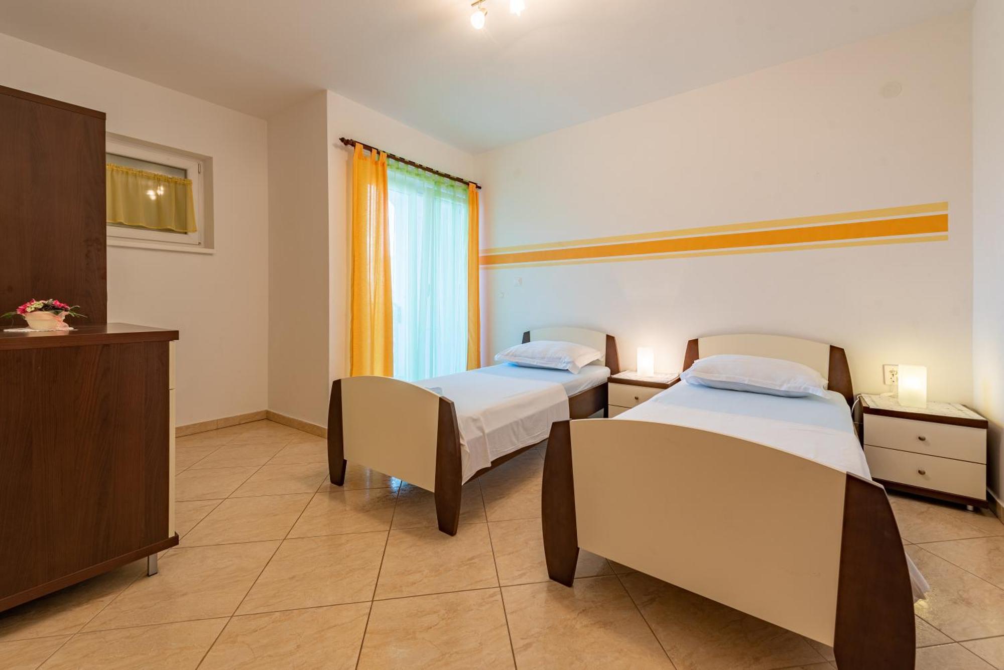 Haus Toni Apartment ราชานาส ภายนอก รูปภาพ