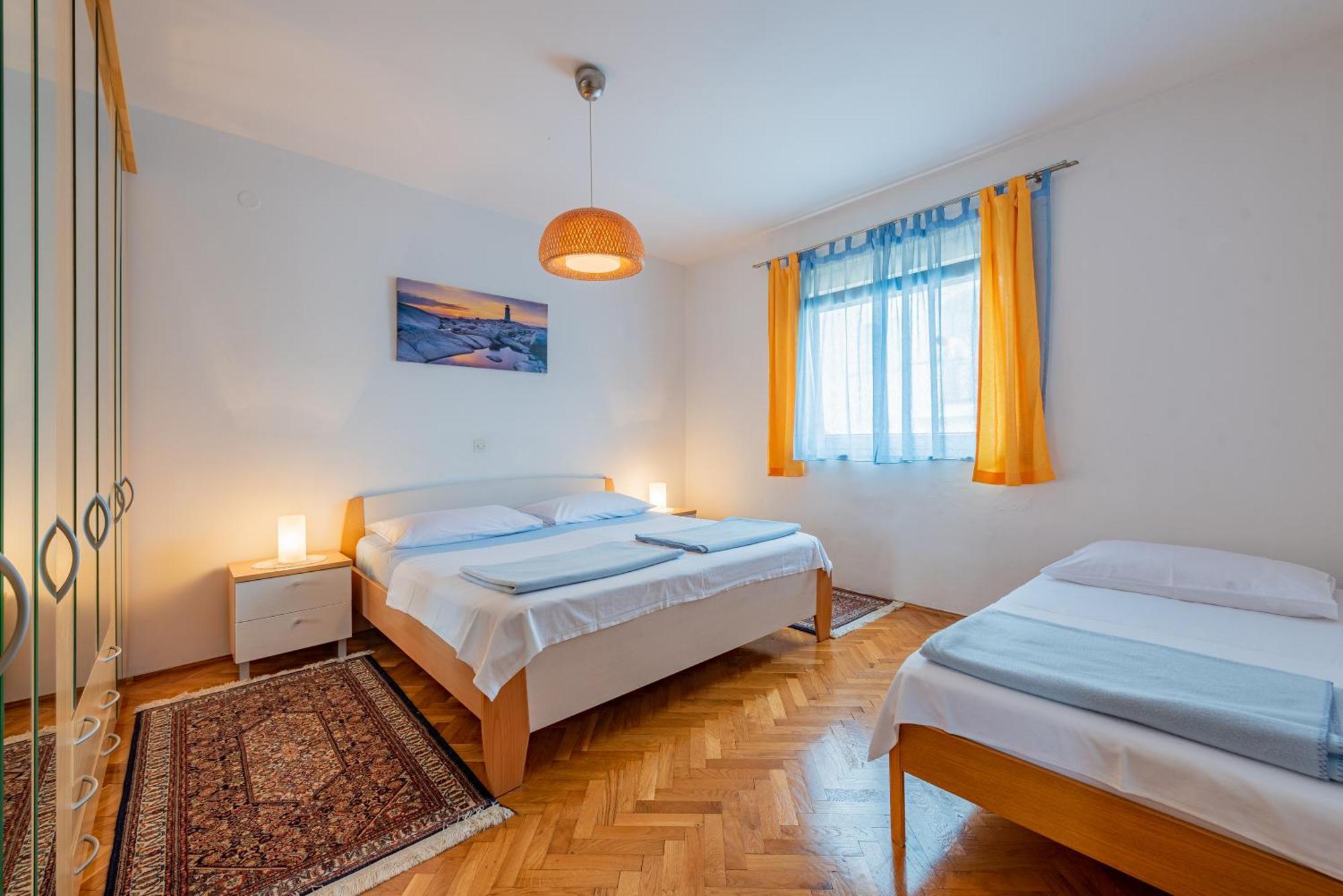 Haus Toni Apartment ราชานาส ภายนอก รูปภาพ