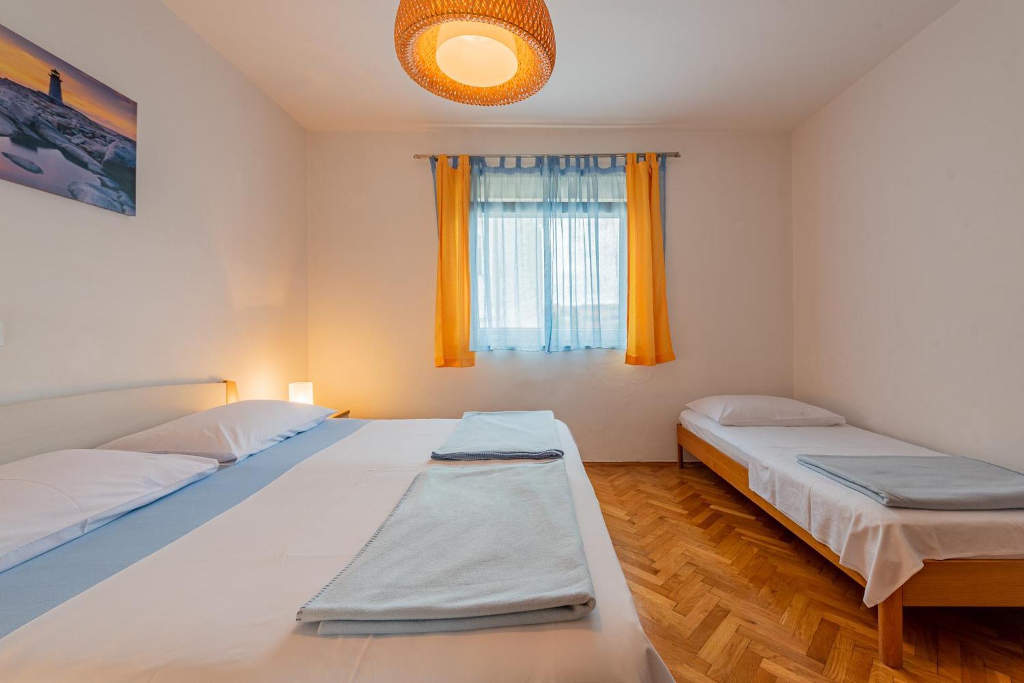 Haus Toni Apartment ราชานาส ภายนอก รูปภาพ
