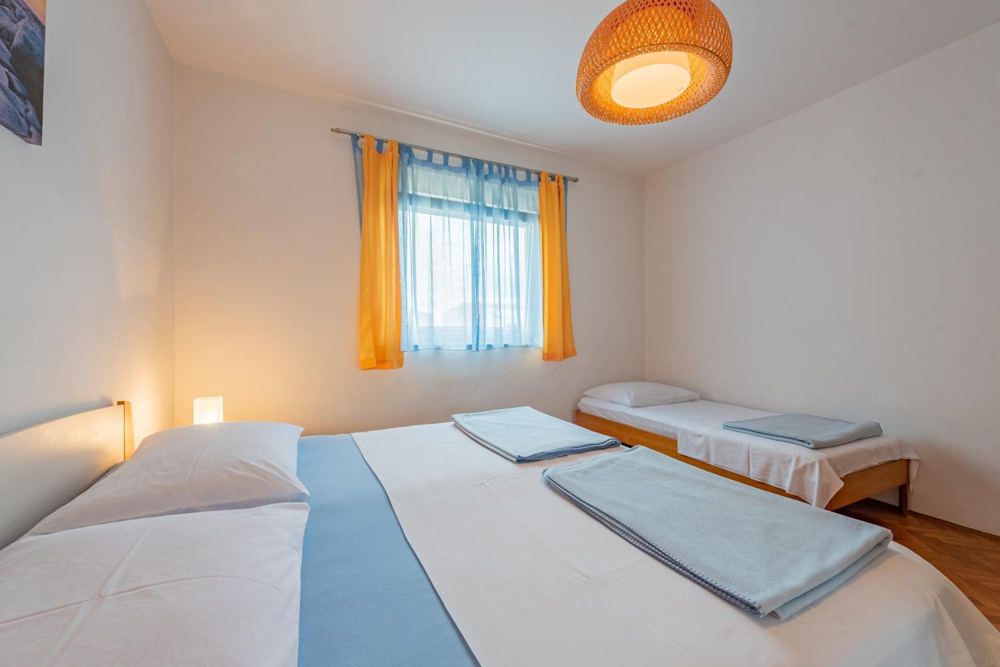 Haus Toni Apartment ราชานาส ภายนอก รูปภาพ