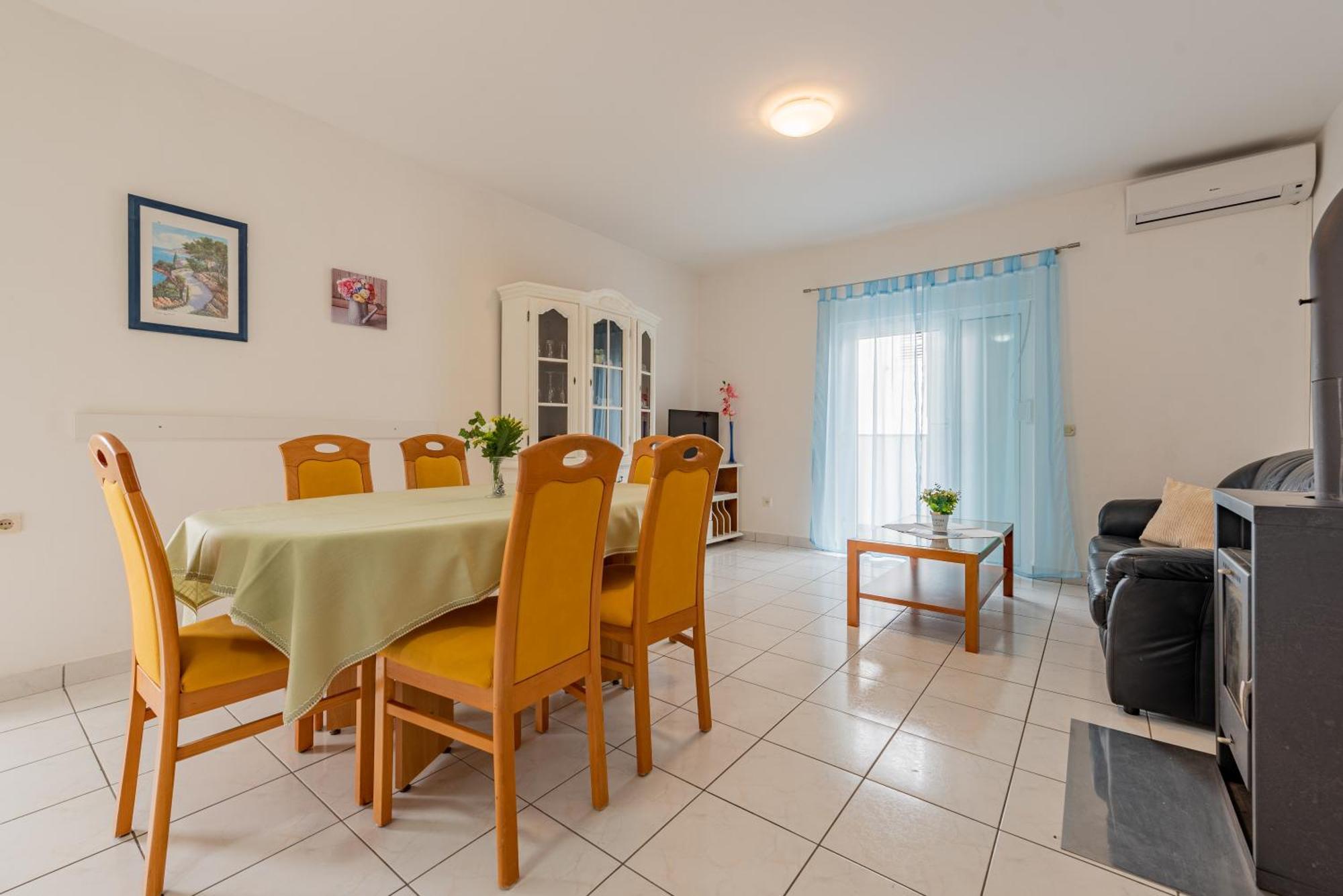 Haus Toni Apartment ราชานาส ภายนอก รูปภาพ