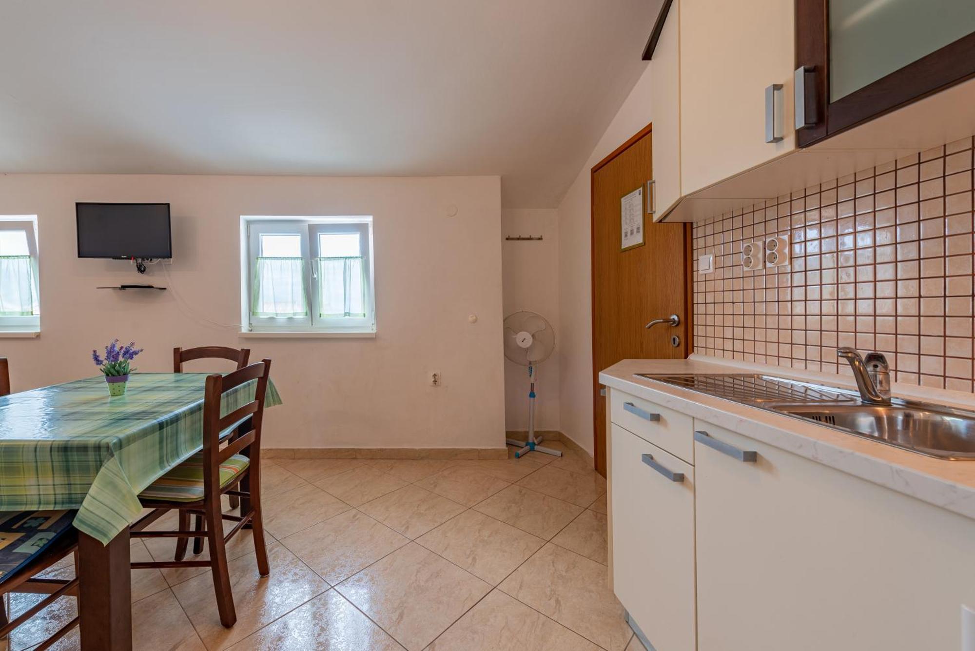 Haus Toni Apartment ราชานาส ภายนอก รูปภาพ